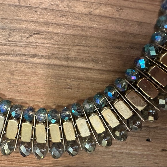 Elegant Gold and Blue Crystal Necklace - Picture 3 of 4